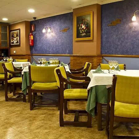 Hotel Clemente Barbastro