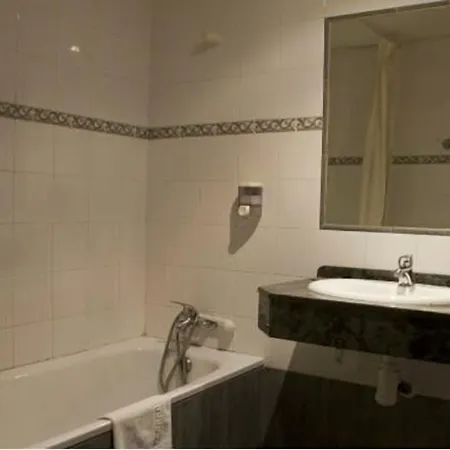 Szálloda Clemente Barbastro