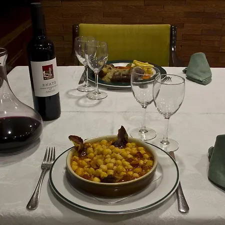 Szálloda Clemente Barbastro