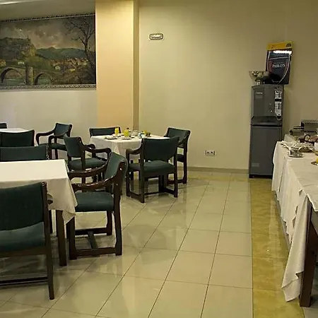 Hotel Clemente Barbastro