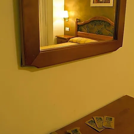 Hotel Clemente Barbastro