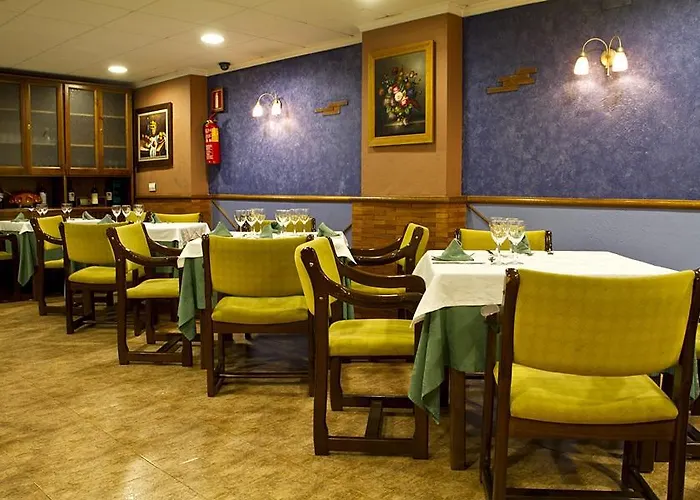 Hotel Clemente Barbastro